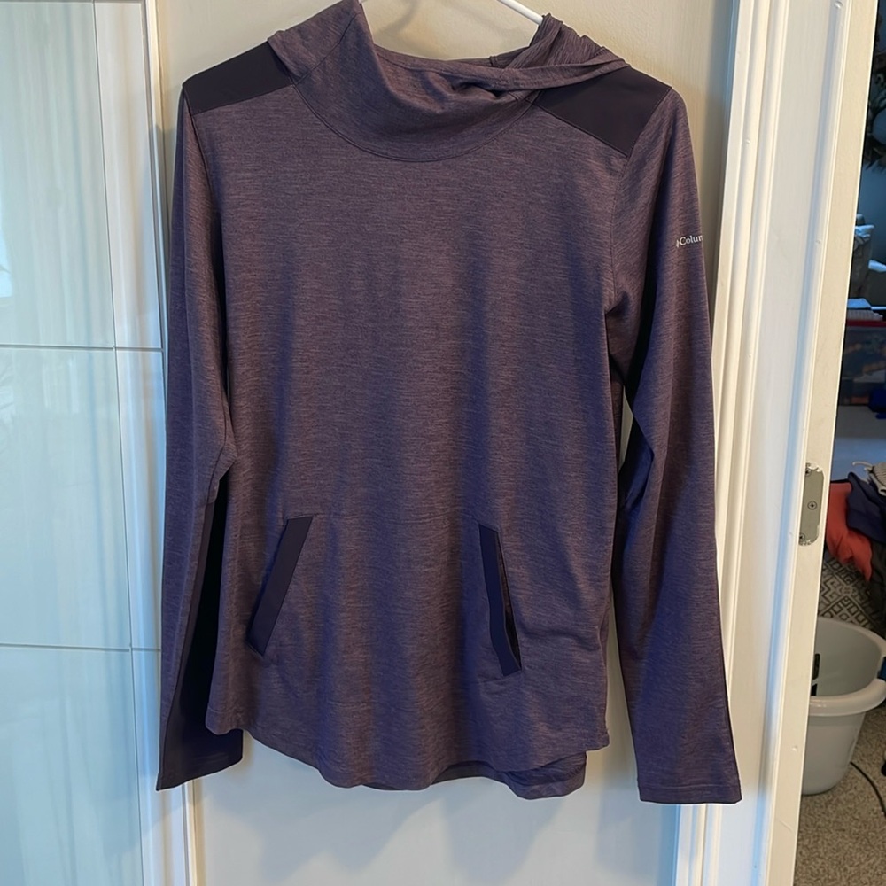 Columbia top